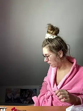 Snapshot of ur_pleasure_ chatting on 01-17-25, 08:11 ur pleasure online show from 01-17-25, 08:11