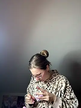 Snapshot of ur_pleasure_ chatting on 02-20-25, 08:14 ur pleasure online show from 02-20-25, 08:14