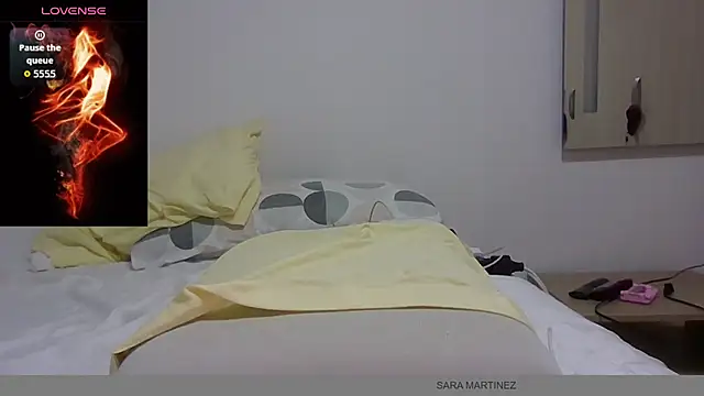 Snapshot of saramartinez1000 chatting on 10-30-25, 03:46 saramartinez1000 online show from 10-30-25, 03:46