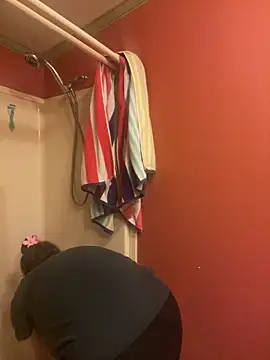 velvetta  online show from 09-22-25, 08:22