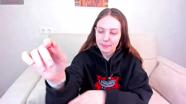 Snapshot of Kvetachka chatting on 01-17-25, 12:53 Kvetachka online show from 01-17-25, 12:53