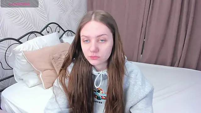 Snapshot of Kvetachka chatting on 01-28-25, 12:47 Kvetachka online show from 01-28-25, 12:47