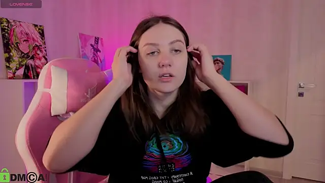 Snapshot of Kvetachka chatting on 09-12-25, 01:17 Kvetachka online show from 09-12-25, 01:17