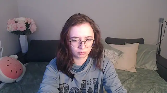 Mini Diva online show from 03-16-25, 09:05