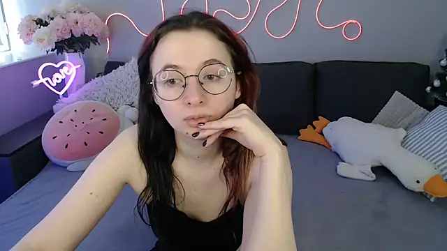 Mini Diva online show from 03-03-26, 09:15