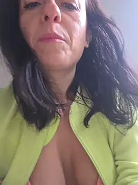 lovewildguy1 online show from 05-13-26, 06:22