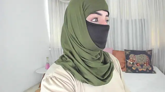 Snapshot of Uzra_hayed chatting on 05-04-26, 01:29 Uzra hayed online show from 05-04-26, 01:29