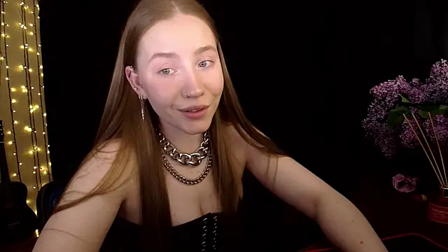 Snapshot of SindiWatsoon chatting on 05-11-26, 04:04 SindiWatsoon online show from 05-11-26, 04:04