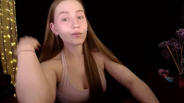 Snapshot of SindiWatsoon chatting on 05-14-26, 04:25 SindiWatsoon online show from 05-14-26, 04:25