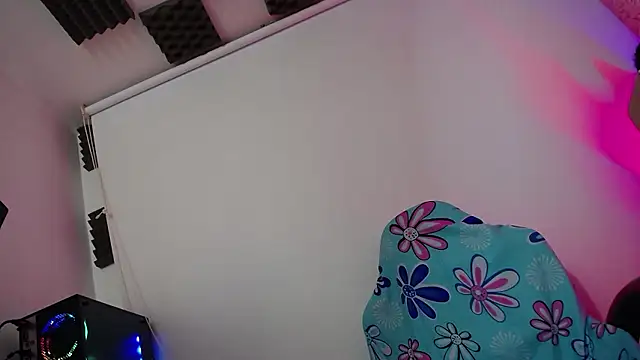 luly pink online show from 01-14-26, 03:34