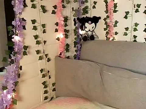 Snapshot of VictoireFeller chatting on 01-07-25, 12:55 VictoireFeller online show from 01-07-25, 12:55