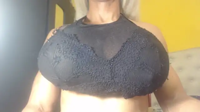 DanielaMuscleTS online show from 01-30-25, 09:04