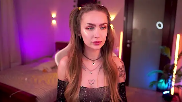 Kamila icee online show from 03-21-26, 09:29