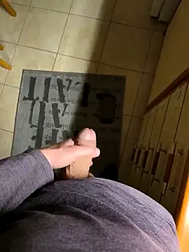 Snapshot of onbifeet chatting on 02-16-25, 08:00 onbifeet online show from 02-16-25, 08:00