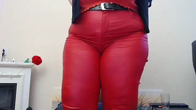 MilfGina online show from 02-12-25, 08:18