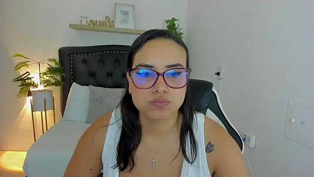 zoe danae  online show from 01-17-25, 12:10