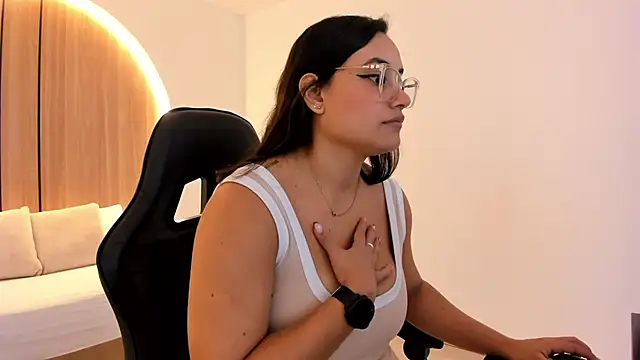 zoe danae  online show from 09-30-25, 12:10