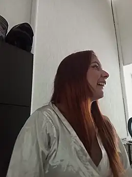 Giselle Noah online show from 10-10-25, 07:13