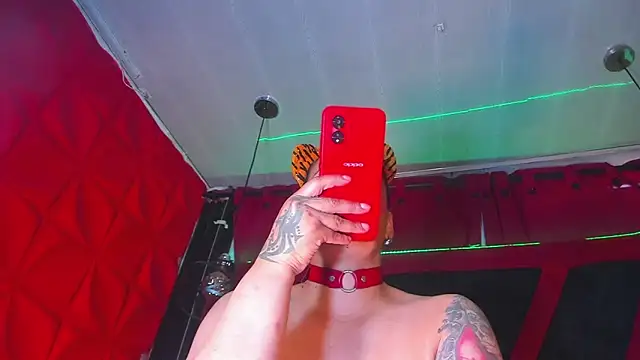 Taylor-hardcore online show from 09-17-25, 02:19