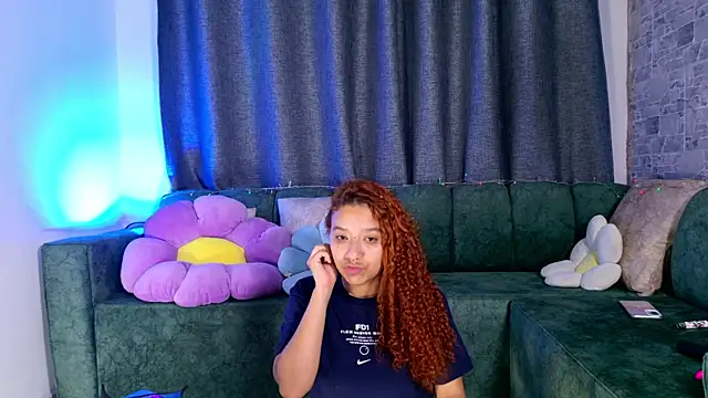 Snapshot of rubi_star chatting on 03-17-25, 09:13 rubi star online show from 03-17-25, 09:13