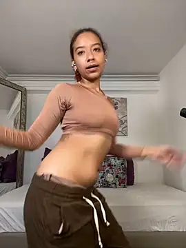 Snapshot of rubi_star chatting on 11-04-25, 05:01 rubi star online show from 11-04-25, 05:01