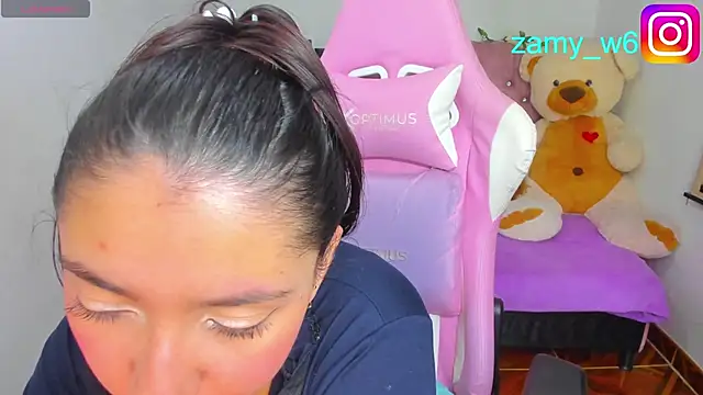 Snapshot of karla_cute01 chatting on 04-21-26, 05:03 karla cute01 online show from 04-21-26, 05:03