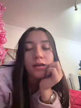 Snapshot of karla_cute01 chatting on 07-01-26, 10:31 karla cute01 online show from 07-01-26, 10:31