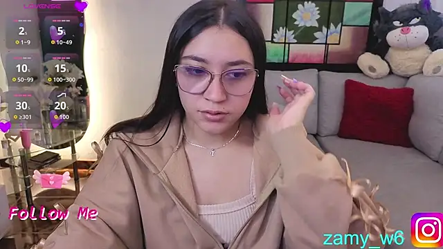 Snapshot of karla_cute01 chatting on 07-10-26, 06:39 karla cute01 online show from 07-10-26, 06:39