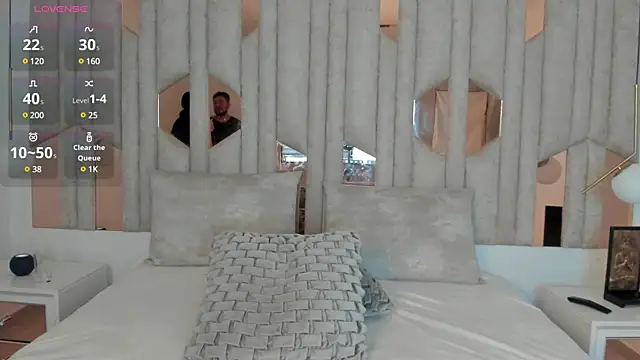 Snapshot of 1m_valery chatting on 12-28-24, 05:25 1m valery online show from 12-28-24, 05:25