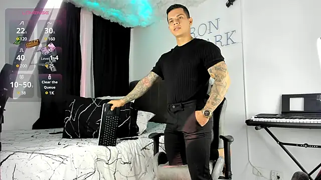 Snapshot of Aron_Dark chatting on 12-01-24, 07:36 Aron Dark online show from 12-01-24, 07:36
