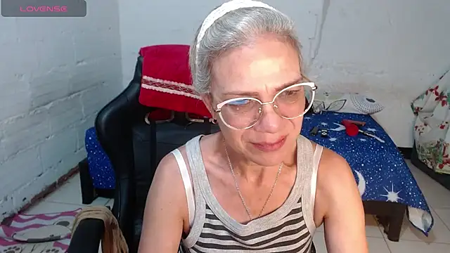 Snapshot of Giorgia_xue53 chatting on 12-08-24, 01:36 Giorgia xue53 online show from 12-08-24, 01:36