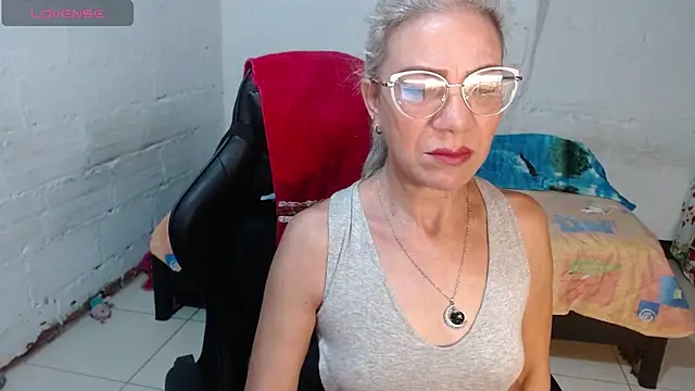 Snapshot of Giorgia_xue53 chatting on 12-27-24, 08:39 Giorgia xue53 online show from 12-27-24, 08:39