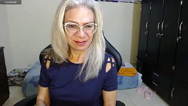 Snapshot of Giorgia_xue53 chatting on 02-09-25, 04:57 Giorgia xue53 online show from 02-09-25, 04:57