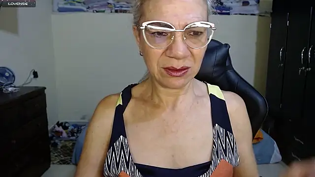 Snapshot of Giorgia_xue53 chatting on 02-12-25, 11:20 Giorgia xue53 online show from 02-12-25, 11:20