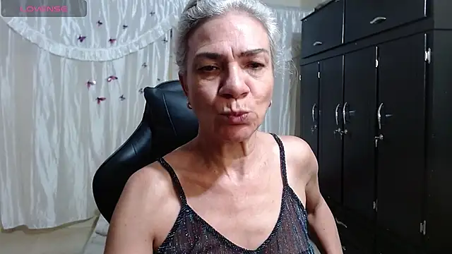 Snapshot of Giorgia_xue53 chatting on 02-24-25, 02:19 Giorgia xue53 online show from 02-24-25, 02:19