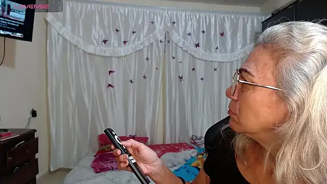 Snapshot of Giorgia_xue53 chatting on 02-26-25, 09:32 Giorgia xue53 online show from 02-26-25, 09:32