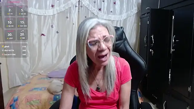 Snapshot of Giorgia_xue53 chatting on 03-09-25, 09:57 Giorgia xue53 online show from 03-09-25, 09:57