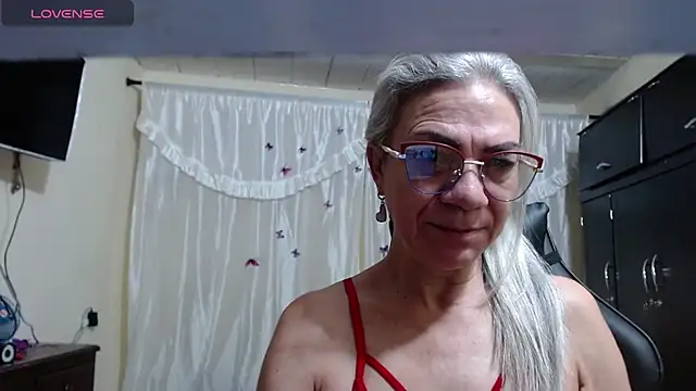 Snapshot of Giorgia_xue53 chatting on 03-19-25, 10:00 Giorgia xue53 online show from 03-19-25, 10:00