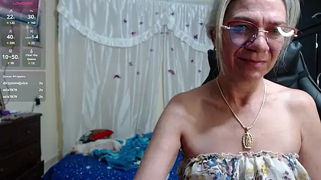 Snapshot of Giorgia_xue53 chatting on 03-23-25, 03:43 Giorgia xue53 online show from 03-23-25, 03:43