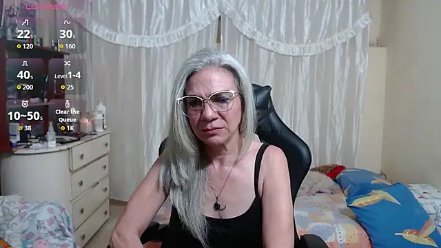 Snapshot of Giorgia_xue53 chatting on 09-14-25, 04:11 Giorgia xue53 online show from 09-14-25, 04:11