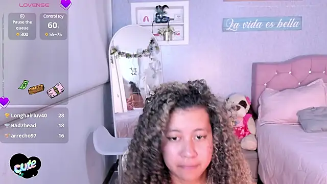 Kenia tompson01 online show from 03-19-25, 12:04