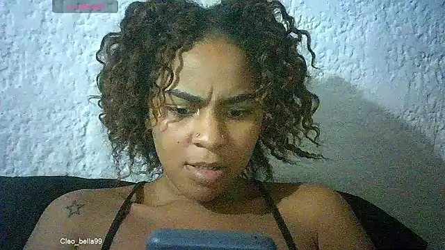 Snapshot of Bellabeltrann chatting on 05-28-26, 01:52 Bellabeltrann online show from 05-28-26, 01:52