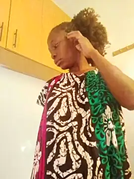 LOVELY-2BERRY online show from 11-01-25, 05:31