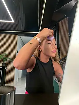 LovingBlondie online show from 05-16-26, 04:31