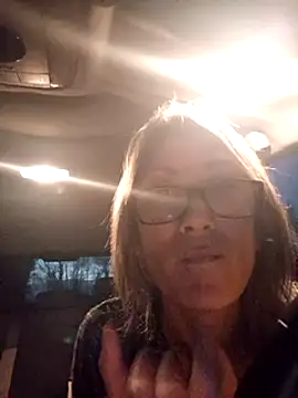 Snapshot of Timide_girl2 chatting on 12-18-24, 02:49 Timide girl2 online show from 12-18-24, 02:49