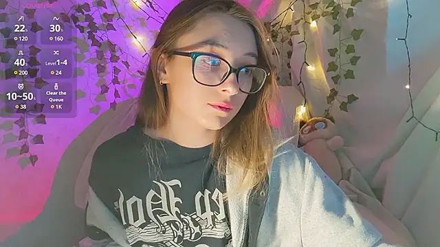 Snapshot of monlight__dana chatting on 12-04-24, 12:25 monlight dana online show from 12-04-24, 12:25