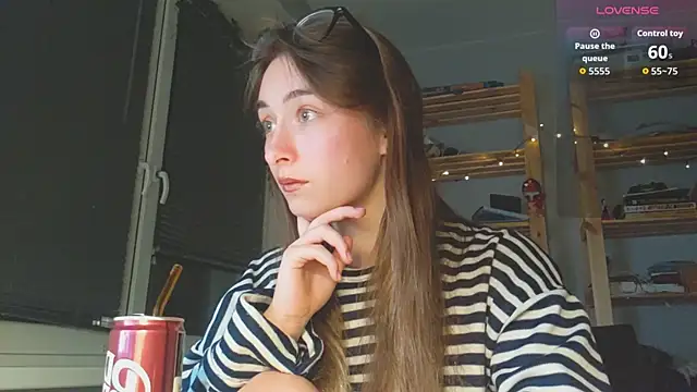 Snapshot of monlight__dana chatting on 11-30-25, 08:46 monlight dana online show from 11-30-25, 08:46