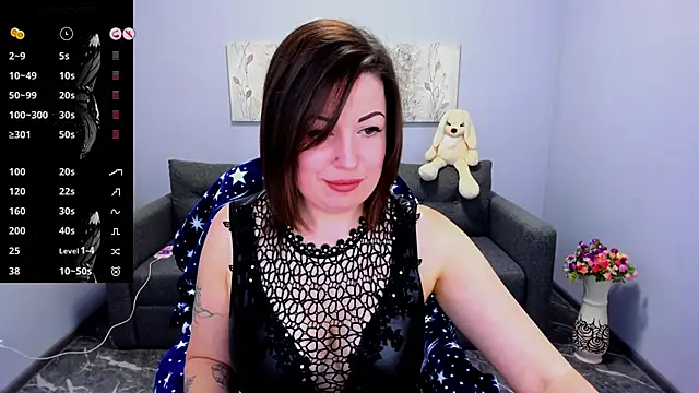 Snapshot of Emily_Midlton chatting on 10-11-25, 07:18 Emily Midlton online show from 10-11-25, 07:18