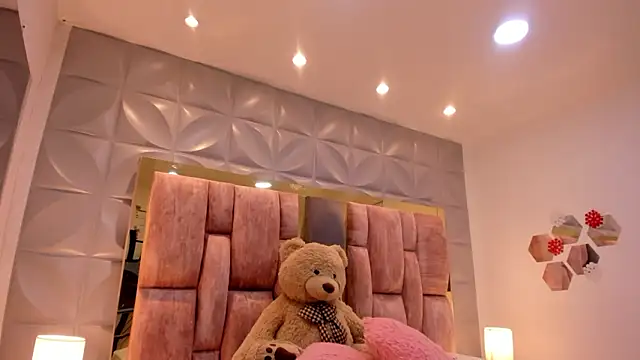 Charlotte Ice1 online show from 03-28-26, 01:33