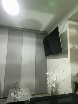 LARIANA RIVERA23 online show from 02-25-26, 05:06